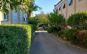 Appartement/Studio Dans Petite Residence Calme
